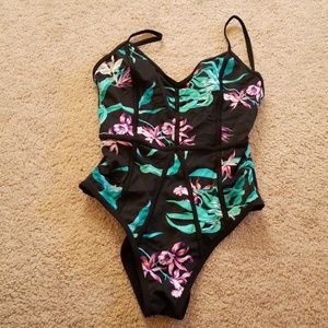 Swim suit